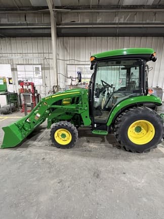Main image John Deere 3039R